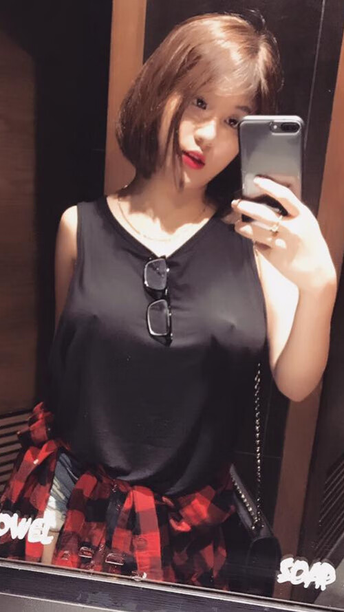 《镜报》：荷兰女足在预选赛中与法国队激战，法国女足世界杯荷兰女足